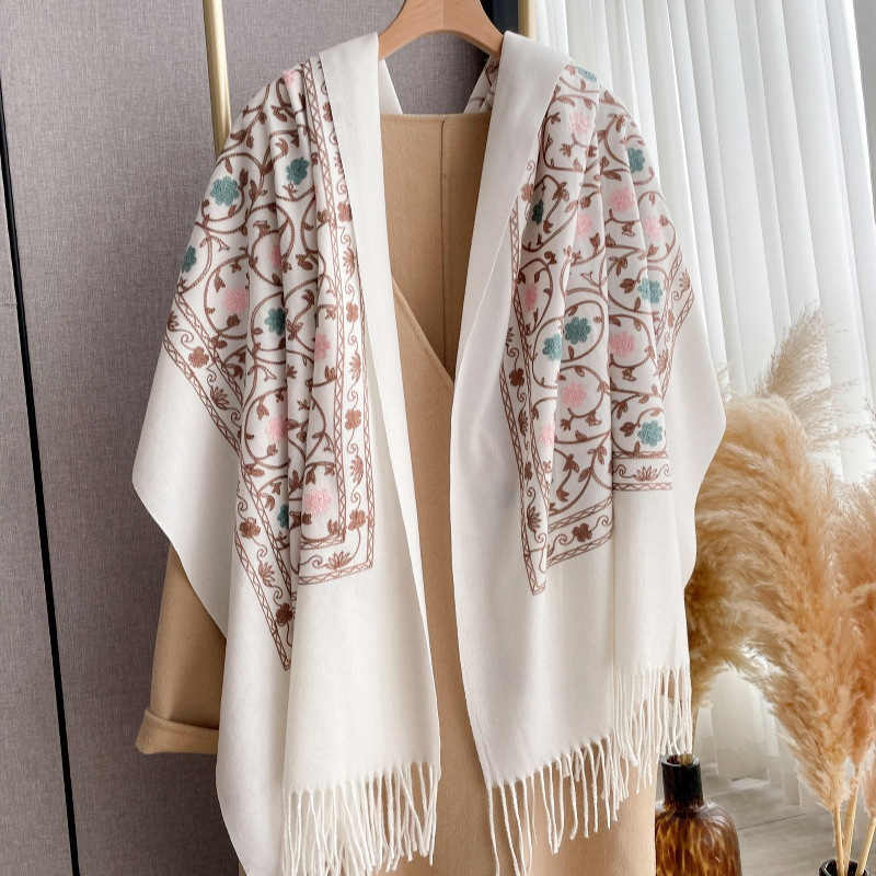 2025 Nuovo Ricamo Sciarpa di C - Cashmere Pashmina Wrap recensione e prezzo